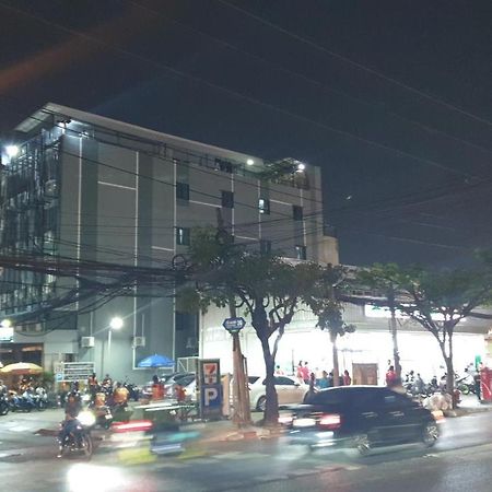 Hotel W71 à Bangkok Extérieur photo